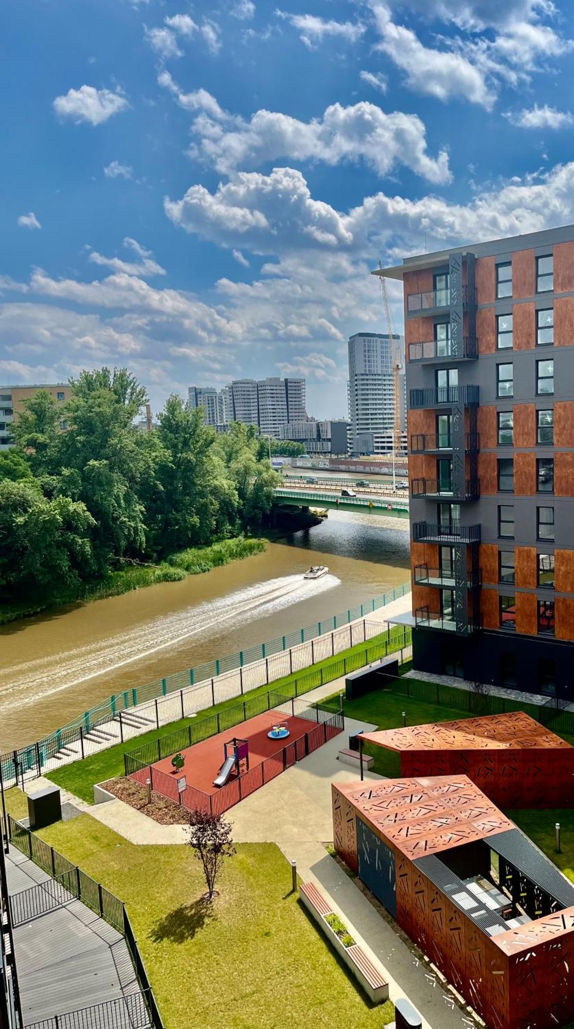 Jesionowe Apartamenty Nad Odra, Stare Miasto, Sauna W Jednym, Klimatyzacja , Garaz Podziemny 0 Zl, Odra River , Old Town, New Building, Air Conditioning, Sauna-One, Underground Garage Free Breslávia Exterior foto